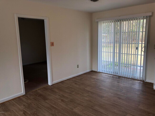 Foto del edificio - Broad Creek Rd 792