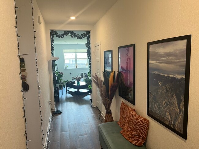 Building Photo - 14005 Zuhause Dr