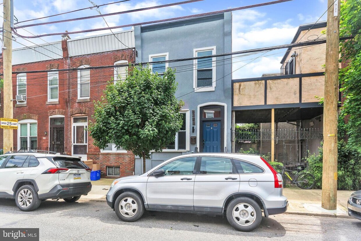 2448 Carpenter St, Philadelphia, PA 19146 Townhome Rentals in Philadelphia PA