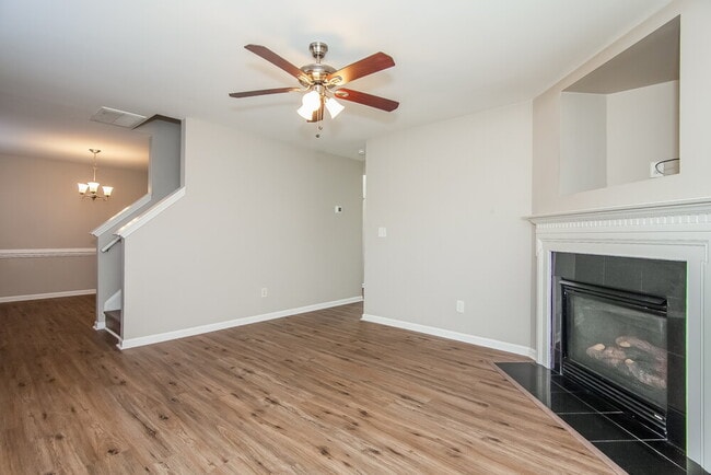 Building Photo - 1405 Braveheart Ln