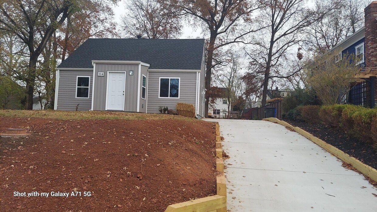Primary Photo - 114 Kent Dr