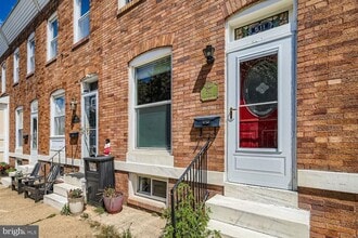 Building Photo - 511 S Ellwood Ave