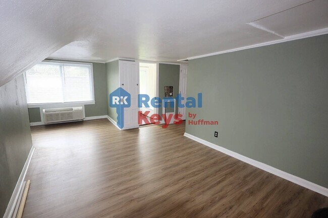 Foto del edificio - 1213 Lodge Ave