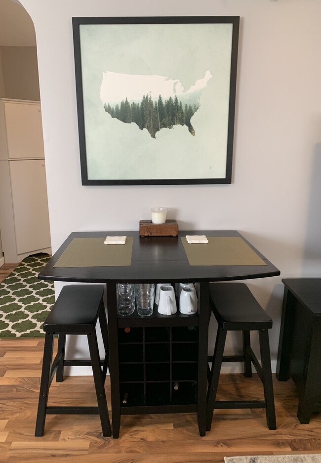 High top table with barstools - 1433 E. Edgemont Avenue