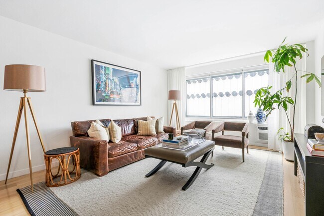 Foto del edificio - 175 W 12th St