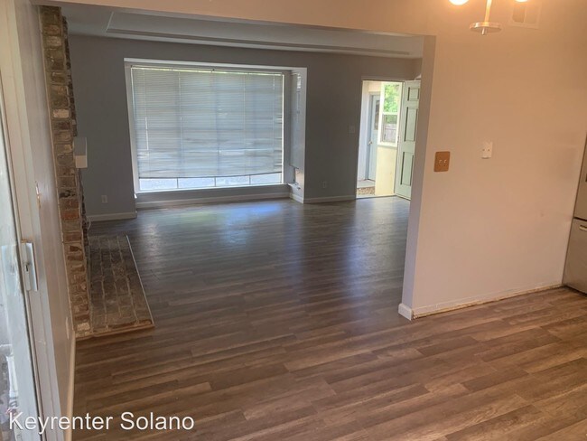Foto del edificio - 557 Grandview Ct