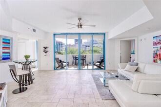 Building Photo - 333 Las Olas Way