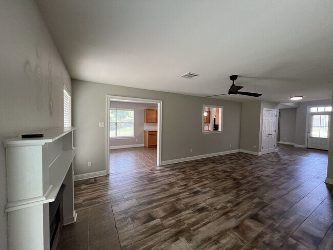 Foto del edificio - 23816 Stoneridge Ln