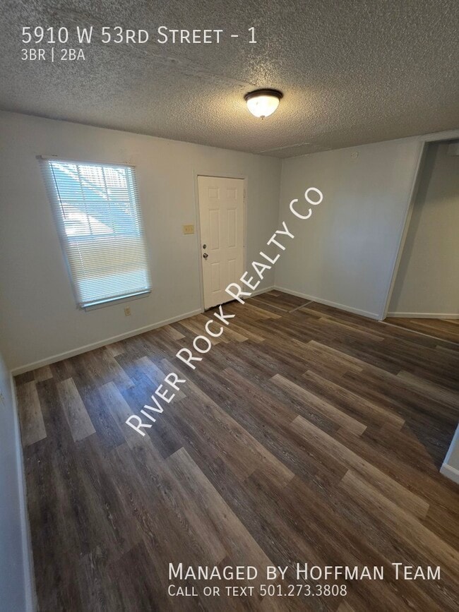 Building Photo - 5910 W 53rd St