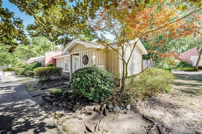 Building Photo - 10 Scuppers Ct