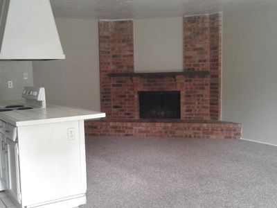 Living Room - 128 W Way Dr