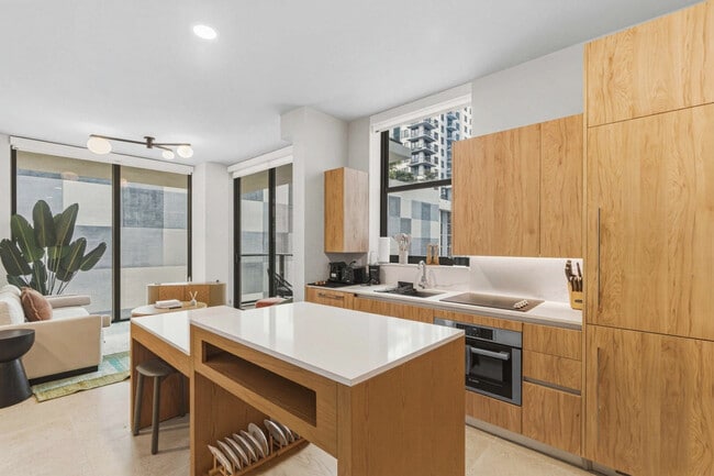 Foto del edificio - 11 NE 6th St