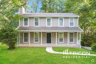 Building Photo - 5242 Selene Dr
