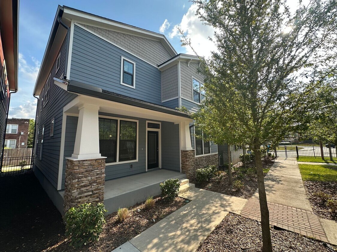 Primary Photo - BRAND NEW HOME!