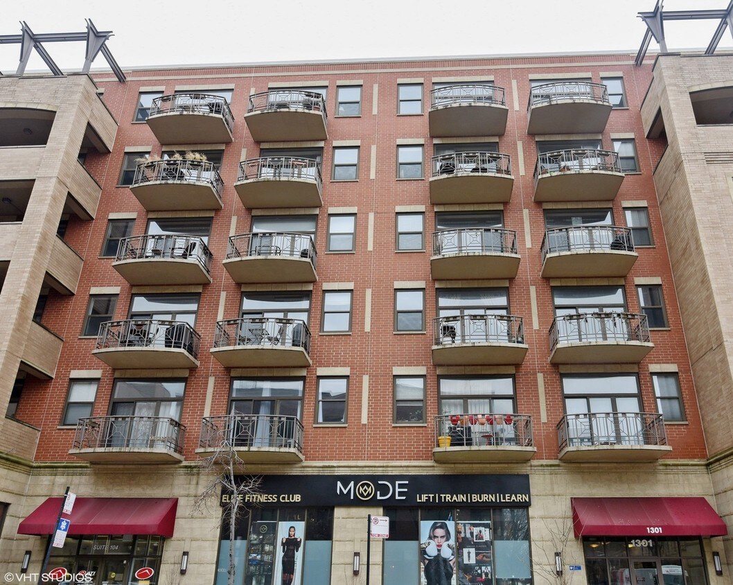Primary Photo - 1301 W Madison St