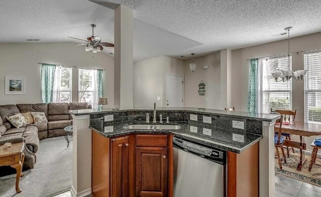 Foto del edificio - 320 Kiskadee Loop