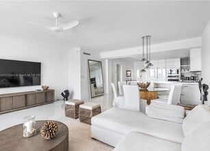 Building Photo - 19143 Fisher Island Dr
