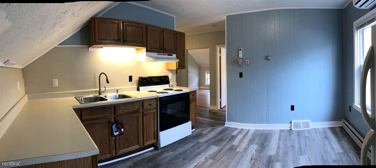 Primary Photo - 1 br, 1 bath 4plex - 2 Henry Court 2B