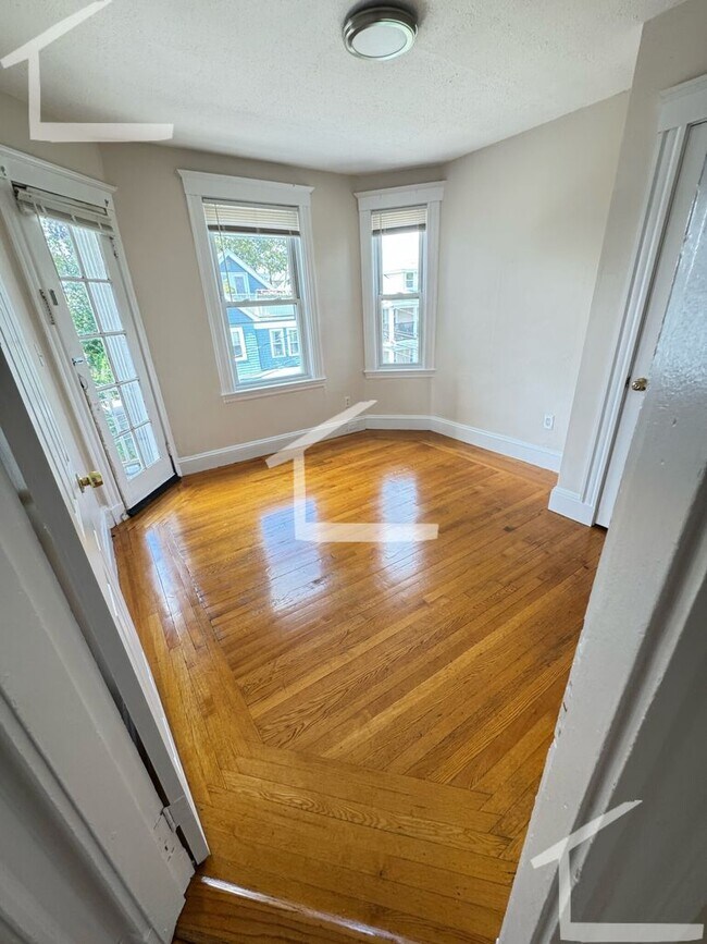 Foto del edificio - Great deal in Brighton - 3 Bedrooms, 1 Bat...