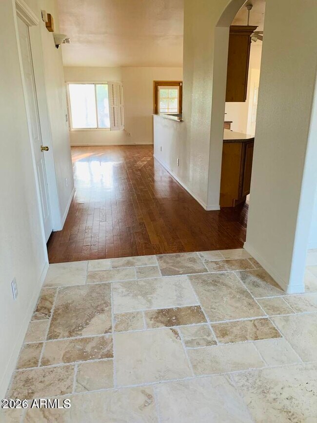 Foto del edificio - 10770 N 127th Ave