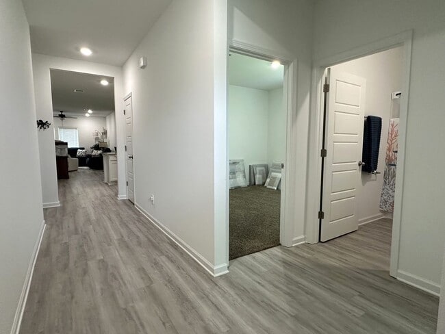Foto del edificio - 42423 Landing View Rd