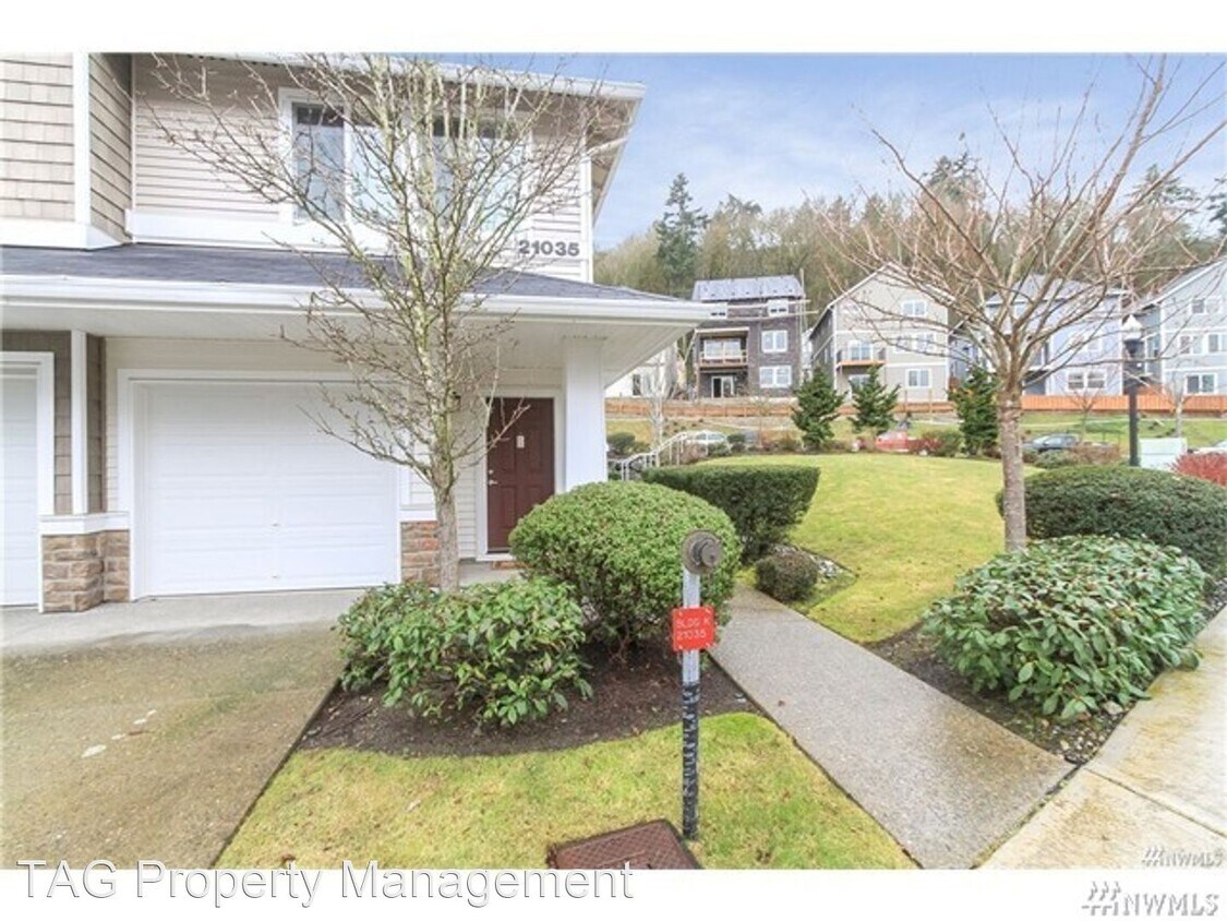 2 br, 2 bath House 21035 40th Pl S K5 House Rental in SeaTac, WA