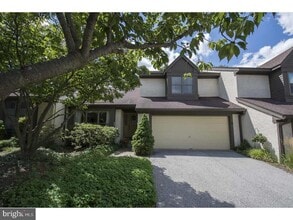 Building Photo - 206 Springhouse Pond