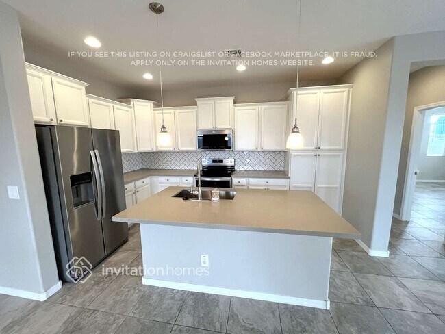 Foto del edificio - 22316 N 180th Dr