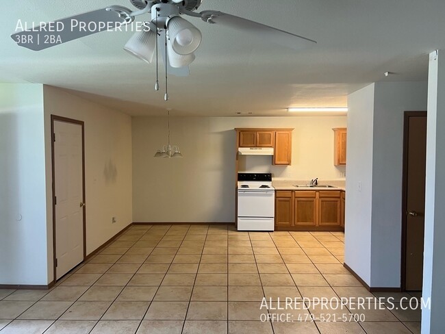 Foto del edificio - Duplex in Beautiful Rogers AR