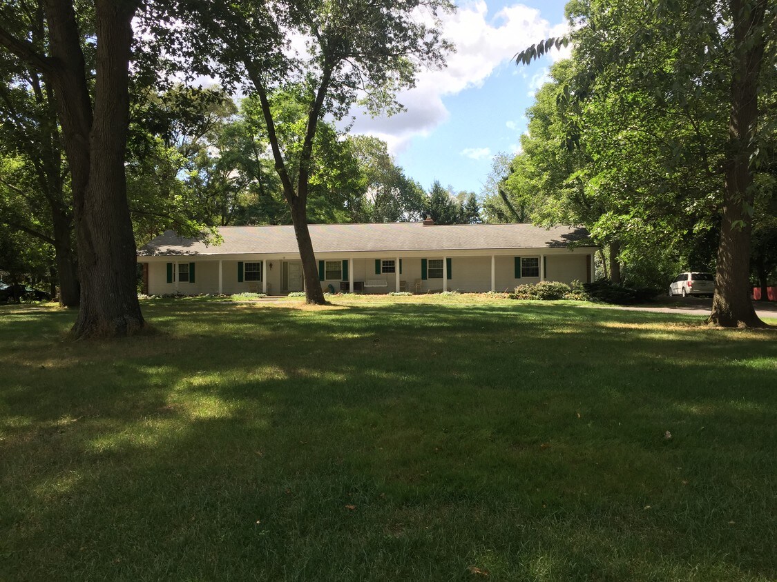 Primary Photo - 3717 Lamplighter Dr