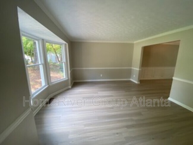 Foto del edificio - 745 Mountain Oaks Pkwy