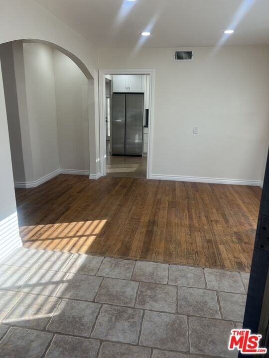 Foto del edificio - 8536 McConnell Ave