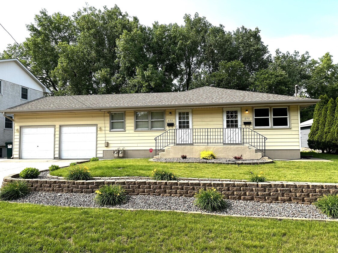 675 51st Ave NE, Columbia Heights, MN 55421 House Rental in Columbia