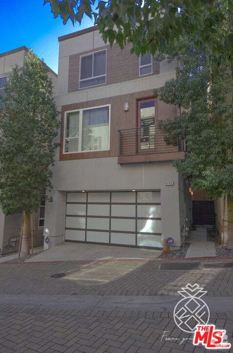 Building Photo - 6752 Gill Way