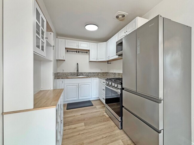 Foto del edificio - Charming 3BD/1BA House in South Park w/ W/...