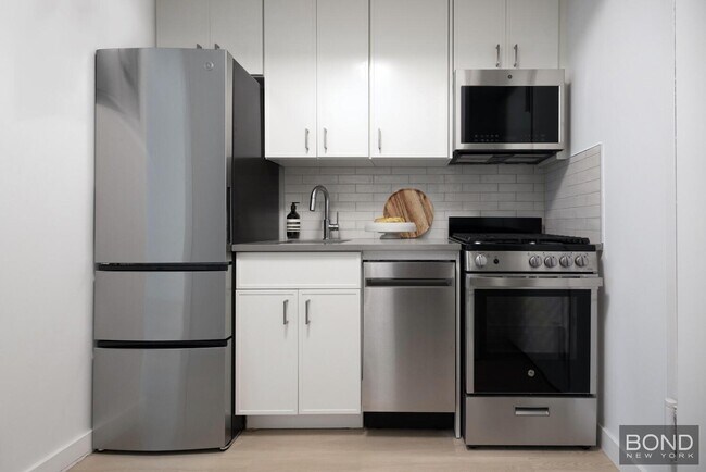 Foto del edificio - 115 E 34th St