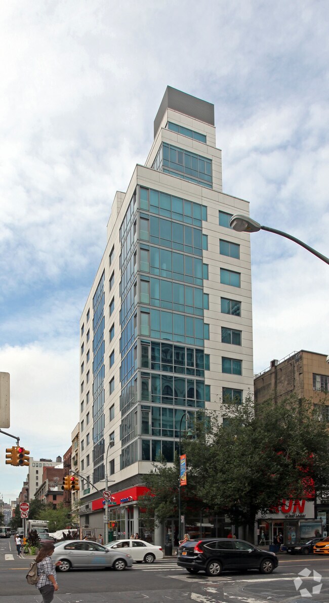 Foto del edificio - 8 Union Square South