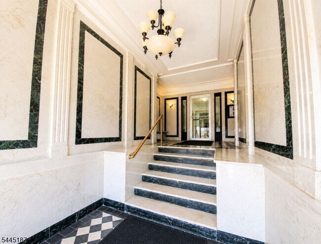 Foto del edificio - 14 Forest St