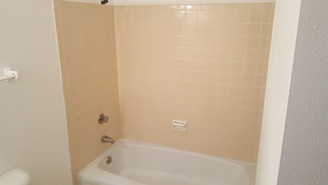 Perfil de la comunidad de New Farmersville - 2018 - 5675 W Brown Deer Rd