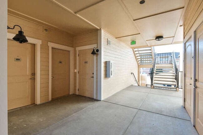 Foto del edificio - Kansas Apartments