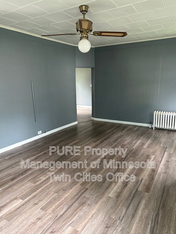 Primary Photo - 1063 Front Ave