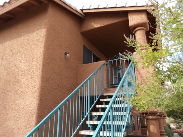 Building Photo - 811 Mesquite Springs Dr