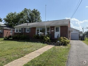 Building Photo - 21 Mansford Dr