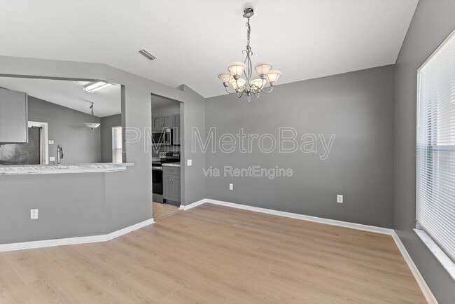 Building Photo - 1010 Summer Breeze Dr