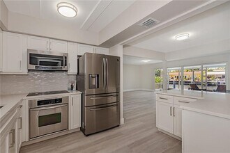 Building Photo - 2217 NE 20th Ave