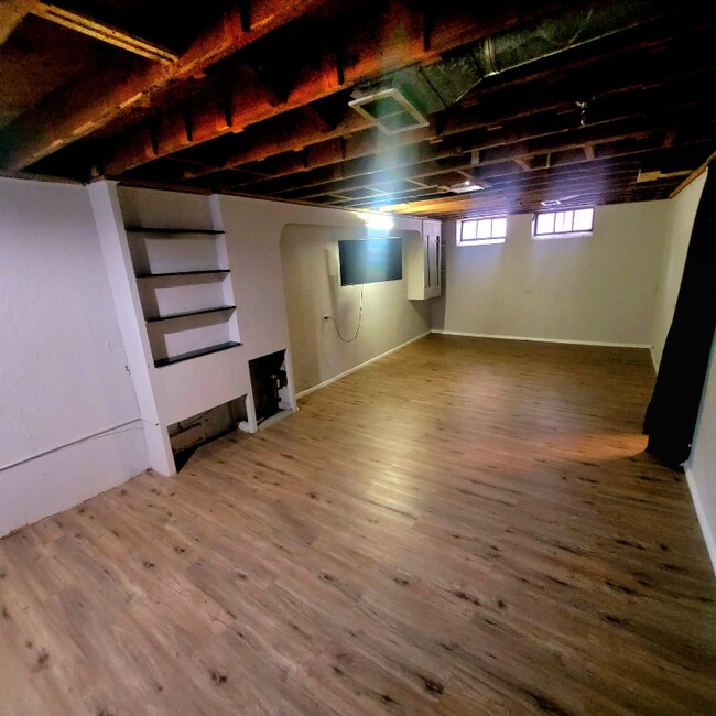 Foto del edificio - 5713 South Blvd