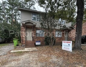 Building Photo - 13-14 Ashley's Pl