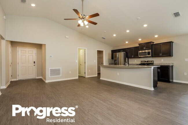 Foto del edificio - 118 Serena Ridge Dr