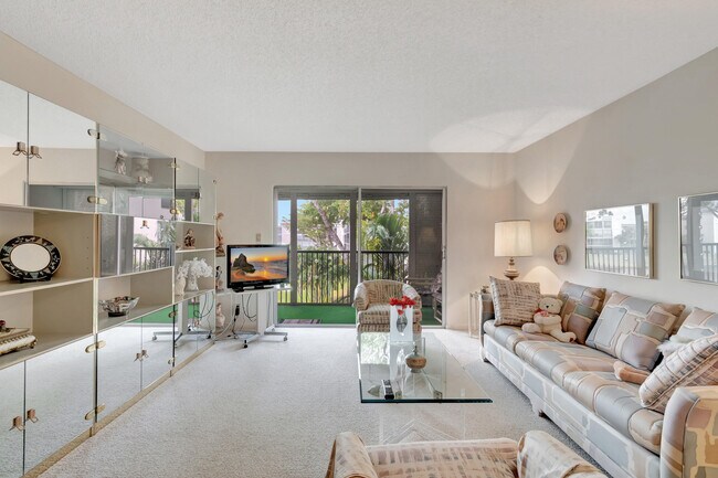 Foto del edificio - 6585 Kensington Ln