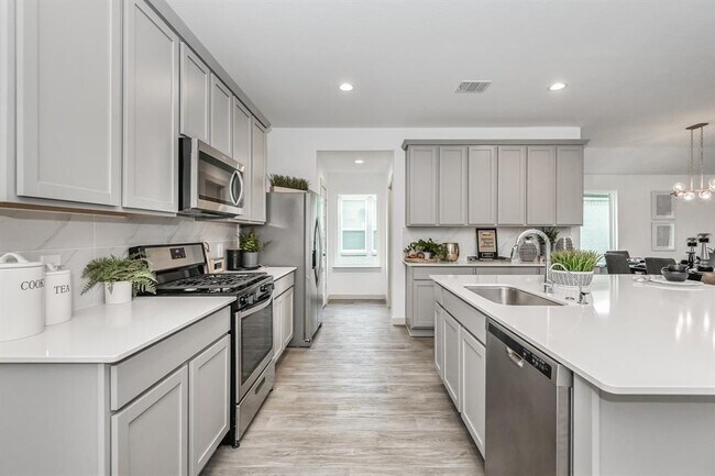 Foto del edificio - 7910 Elm Birch Ln